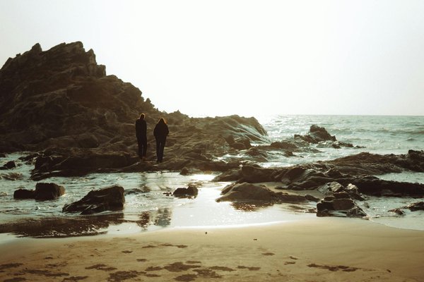 Quels conseils pour louer une maison de vacances en Galice avec des cours de tissage et des randonnées dans les montagnes?